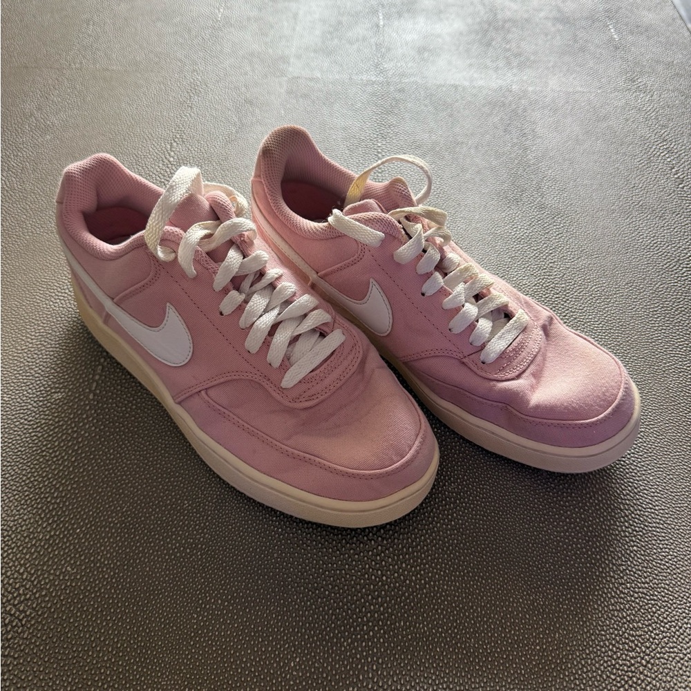 Nike Women's Soft Pink Sneakers